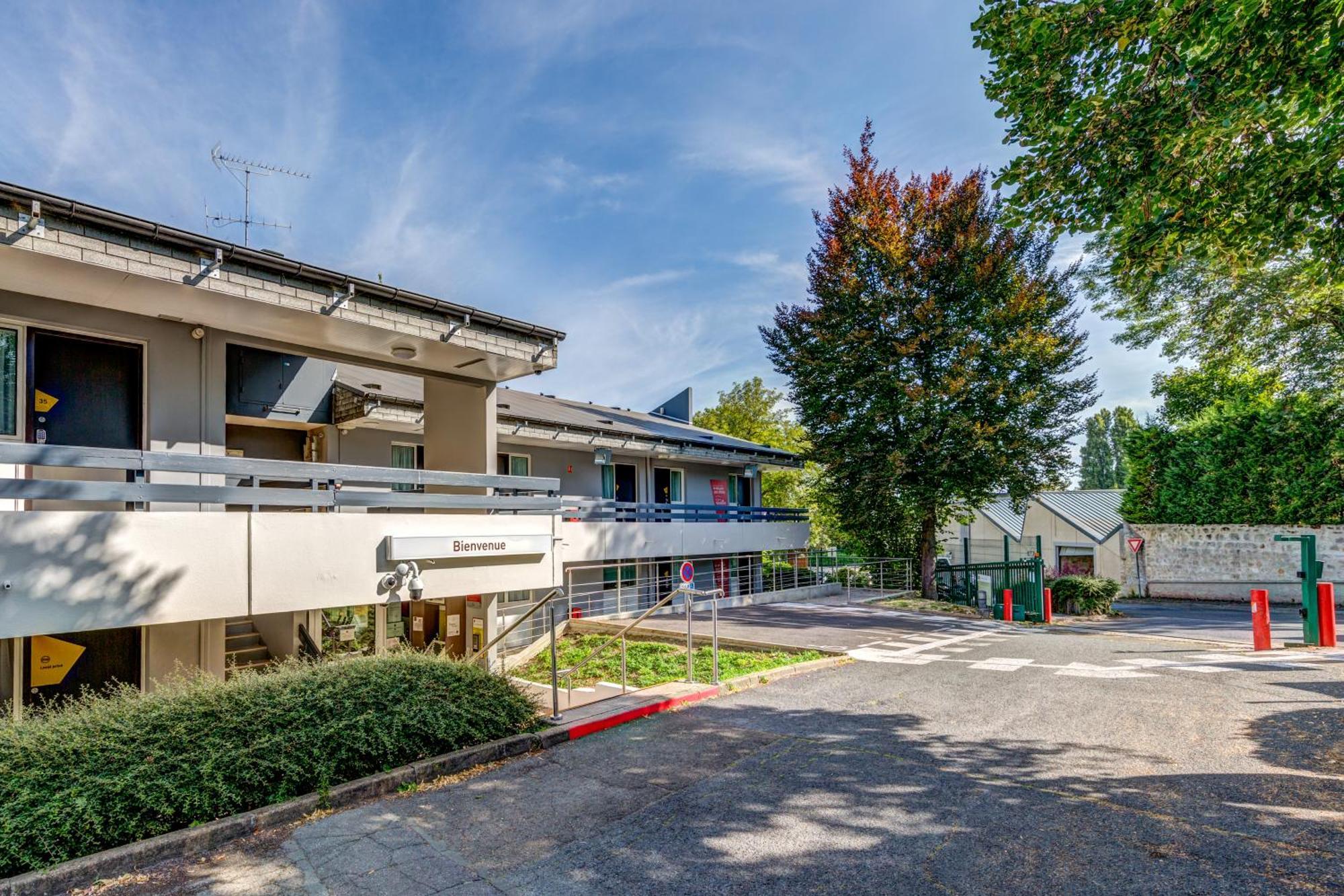 B&B Hotel Louveciennes Le Port-Marly Exteriér fotografie